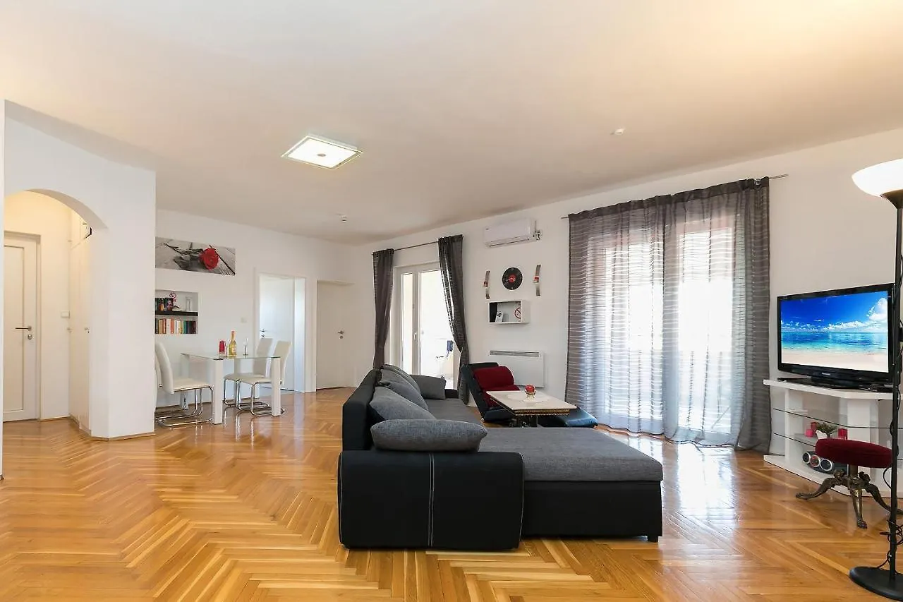 Nada Apartment Porec